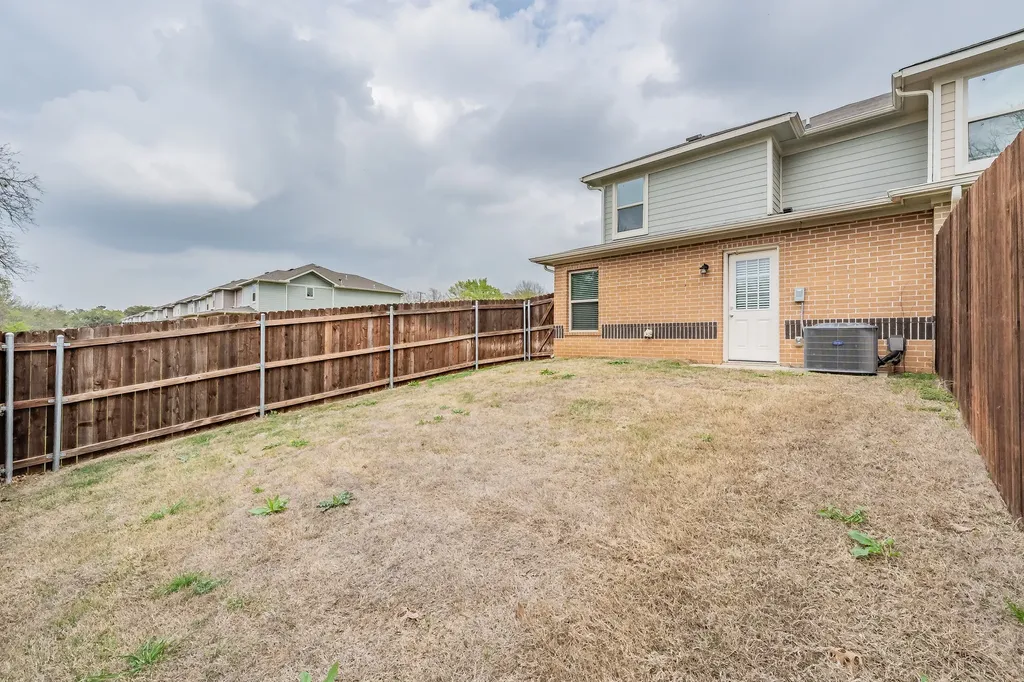 3518 Milan Street Arlington TX 76015