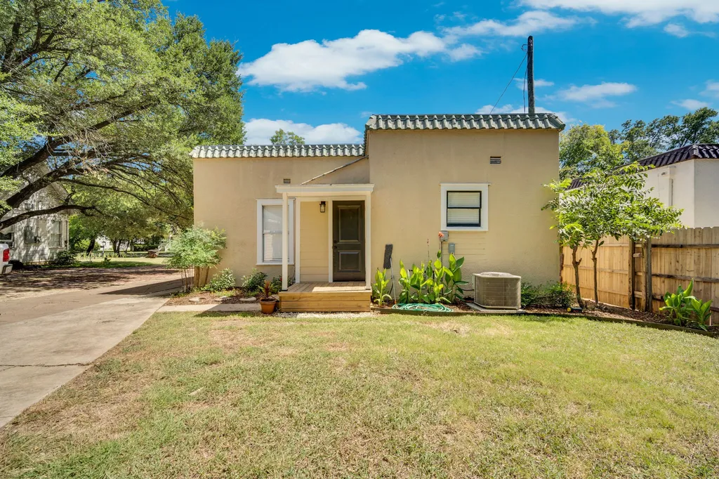411 Craig Street Hillsboro TX 76645