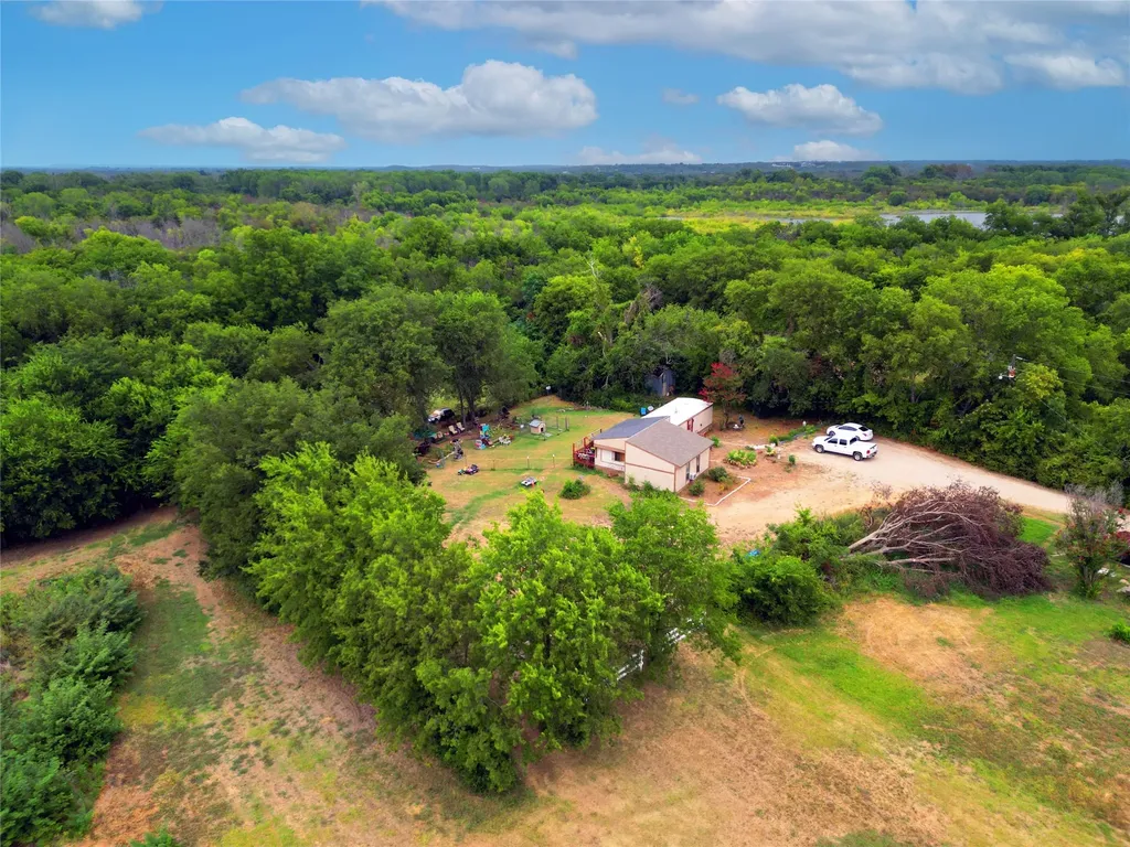 4583 La Croix Road Denton TX 76208