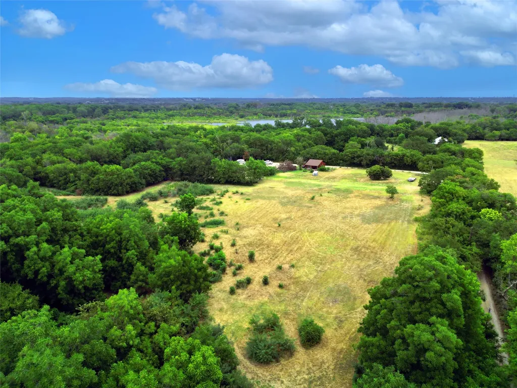 4583 La Croix Road Denton TX 76208