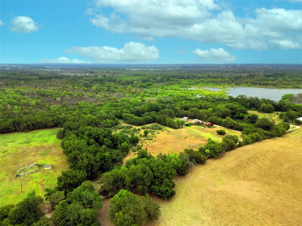 4583 La Croix Road Denton TX 76208