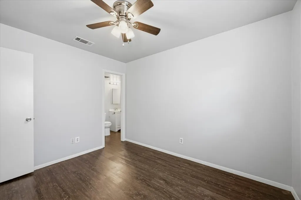 715 Thrush Avenue Duncanville TX 75116