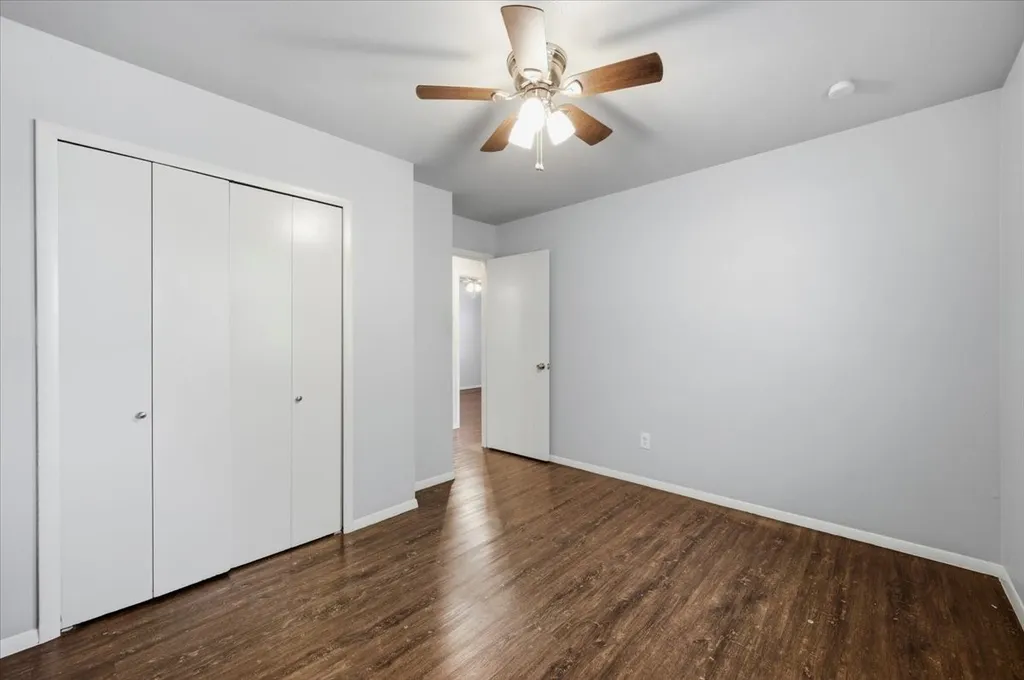 715 Thrush Avenue Duncanville TX 75116