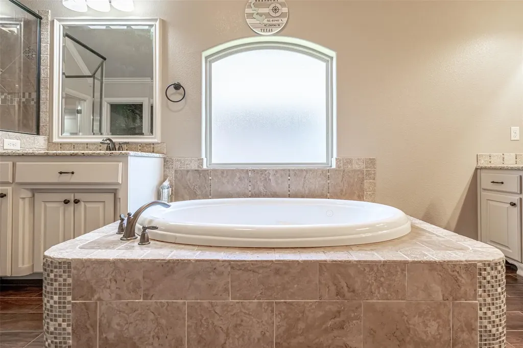 917 Joshua Court Granbury TX 76048