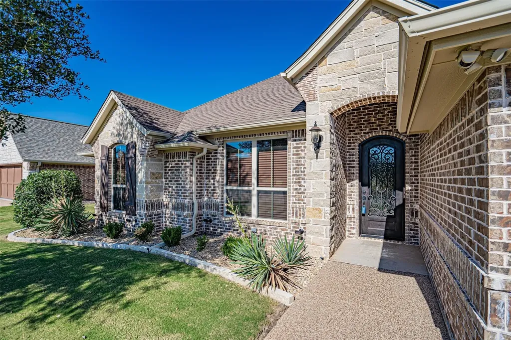 917 Joshua Court Granbury TX 76048
