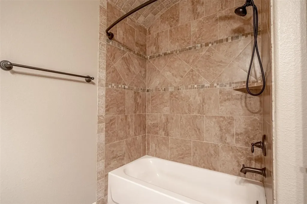 917 Joshua Court Granbury TX 76048