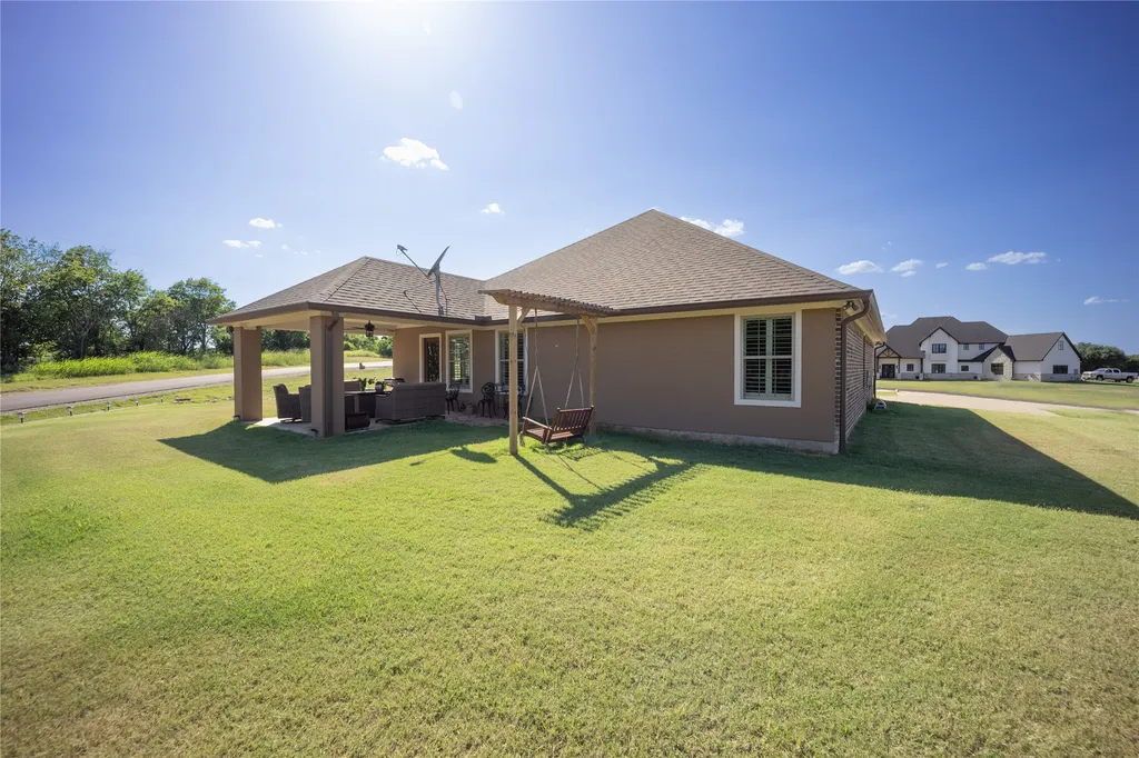 135 Turnberry Lane Corsicana TX 75110