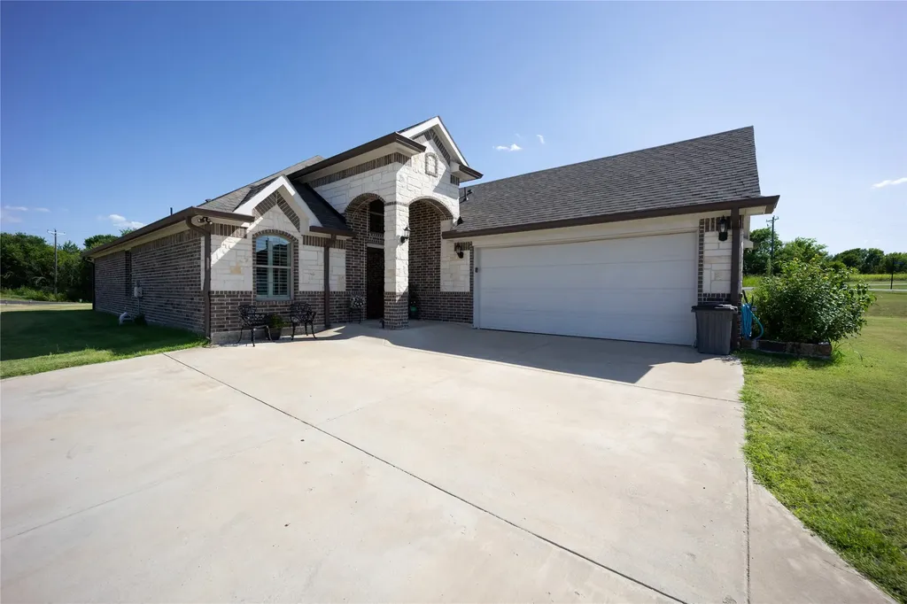 135 Turnberry Lane Corsicana TX 75110