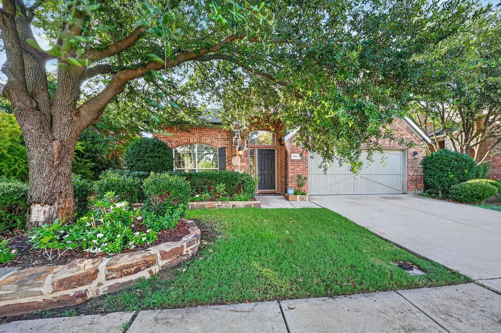 8021 Branch Hollow Trail Fort Worth TX 76123