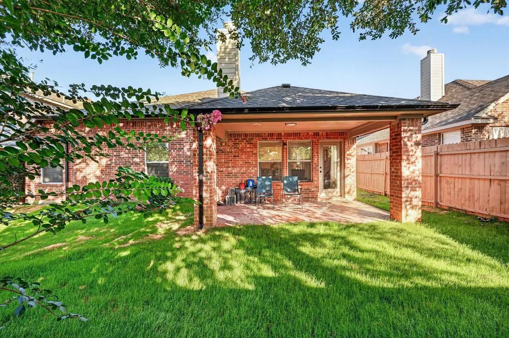8021 Branch Hollow Trail Fort Worth TX 76123
