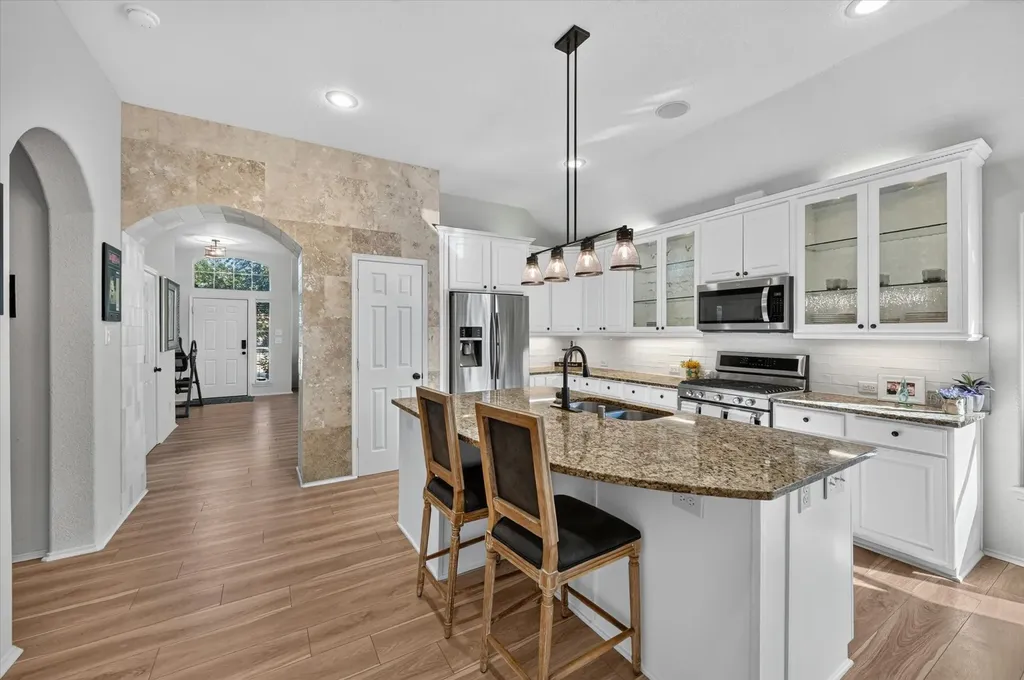 8021 Branch Hollow Trail Fort Worth TX 76123