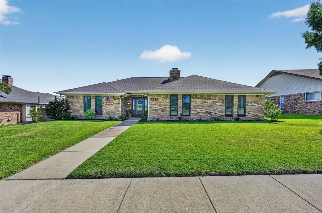 2226 Carmel Drive Carrollton TX 75006