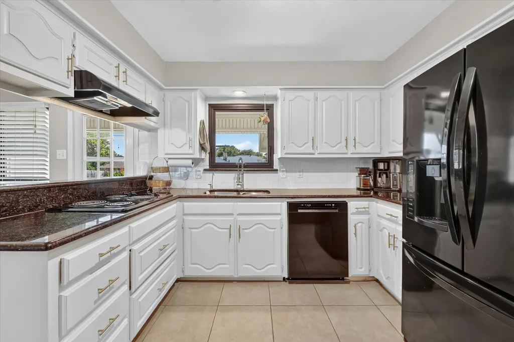 2226 Carmel Drive Carrollton TX 75006