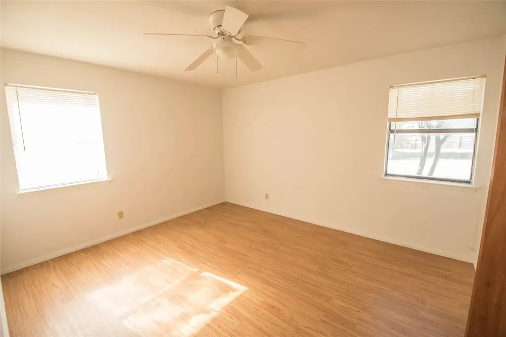 712 N Keith Street Granbury TX 76048