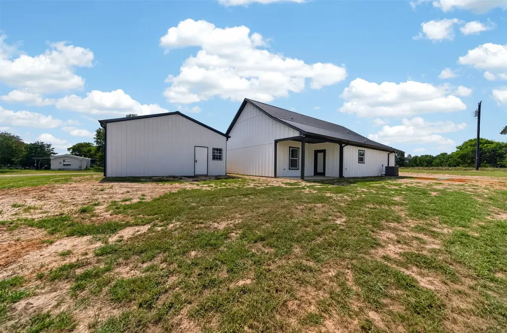 17814 County Road 285 Arp TX 75750
