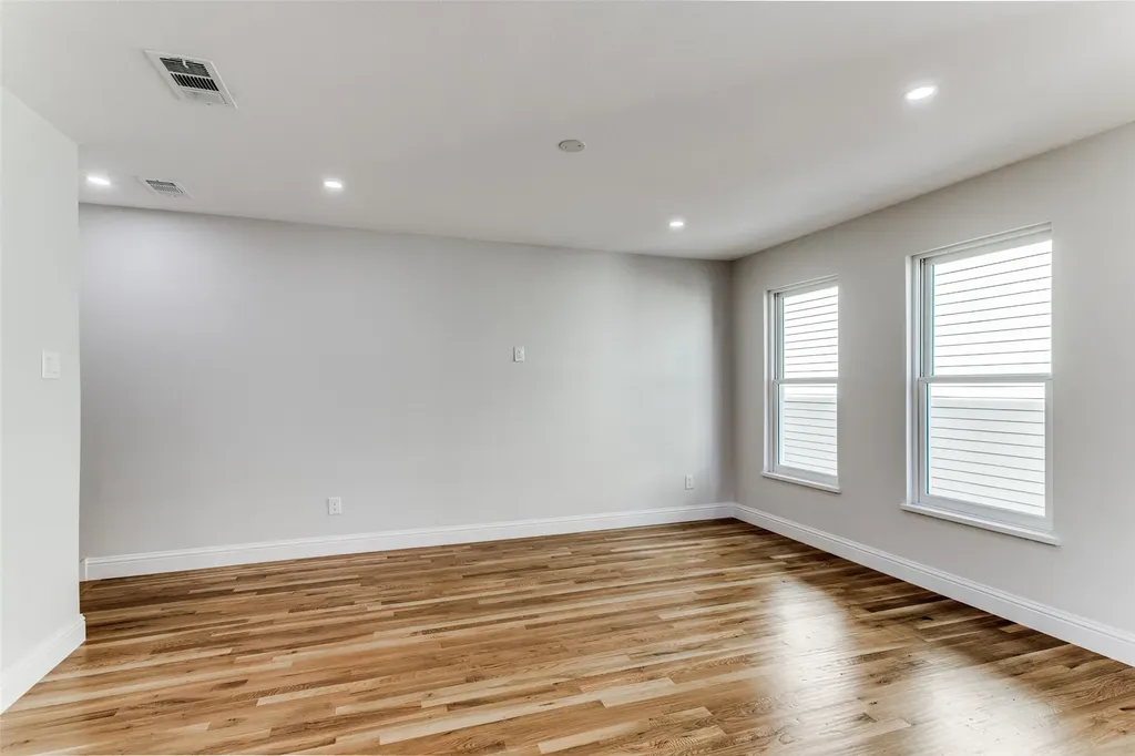 2214 Routh Street Dallas TX 75201