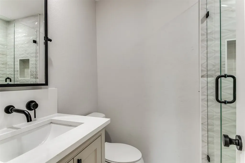 2214 Routh Street Dallas TX 75201