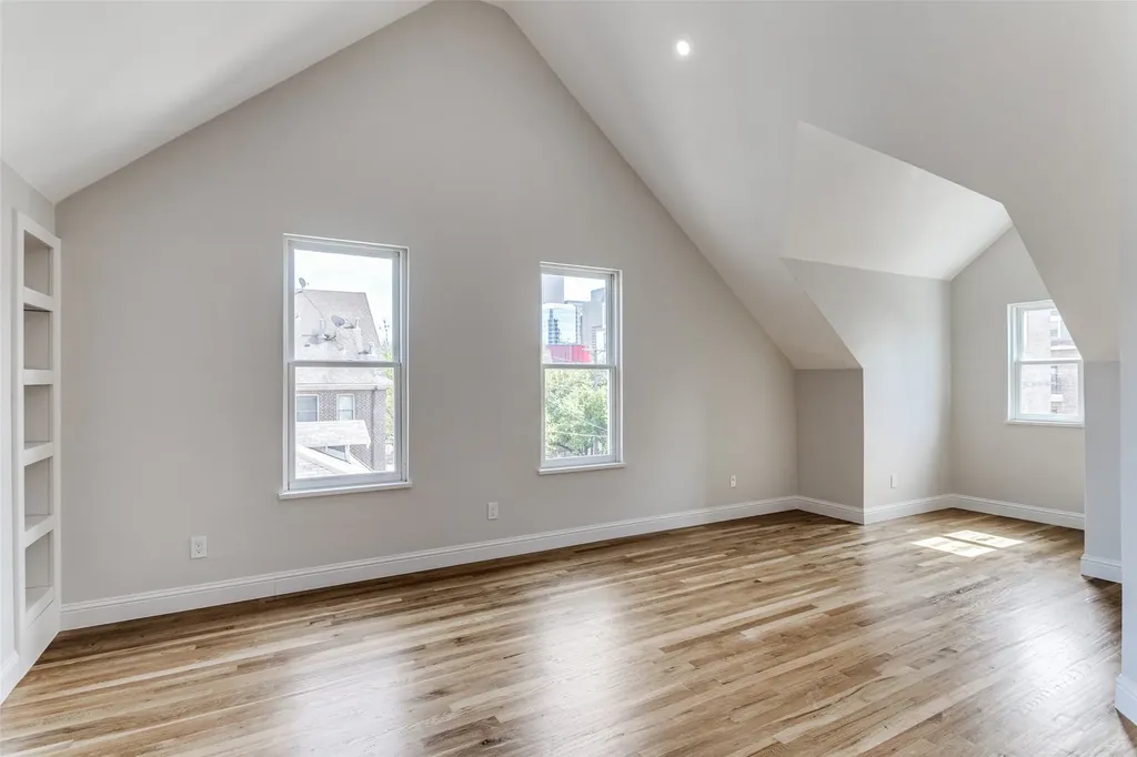 2214 Routh Street Dallas TX 75201