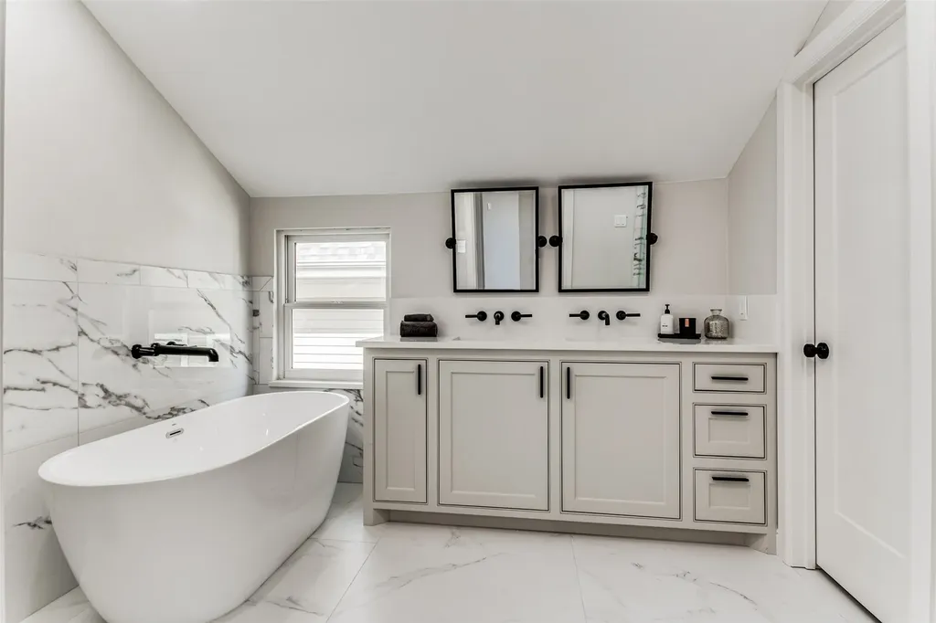 2214 Routh Street Dallas TX 75201