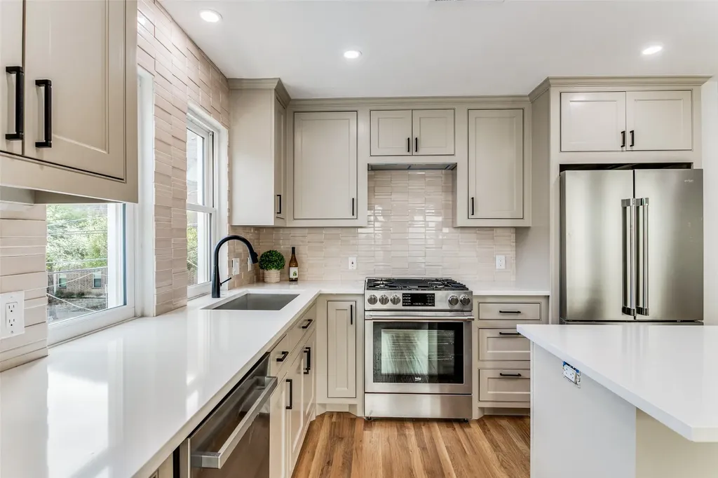 2214 Routh Street Dallas TX 75201