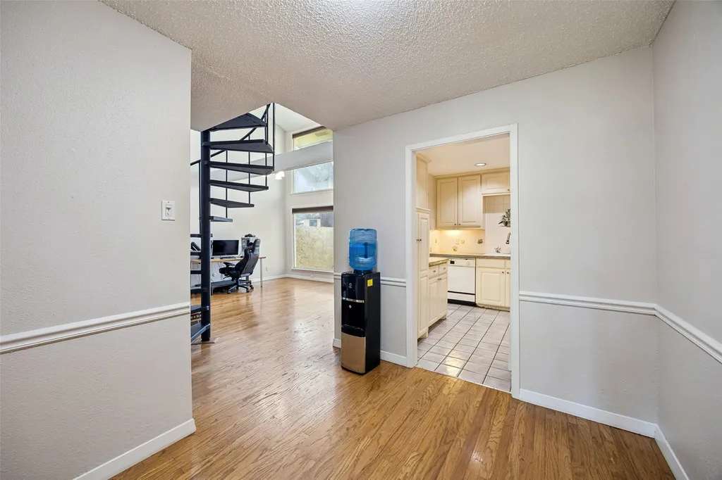 9149 Emberglow Lane Dallas TX 75243