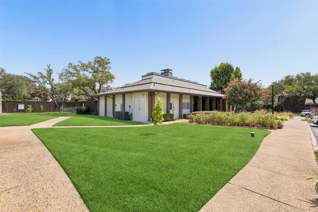 9149 Emberglow Lane Dallas TX 75243