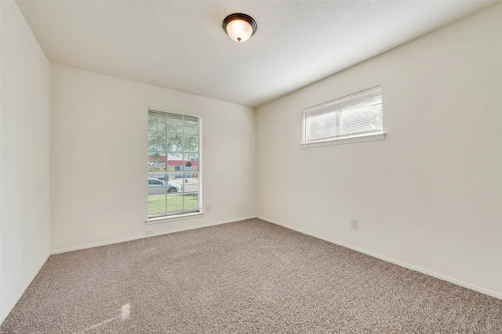 102 Silver Creek Drive Duncanville TX 75137