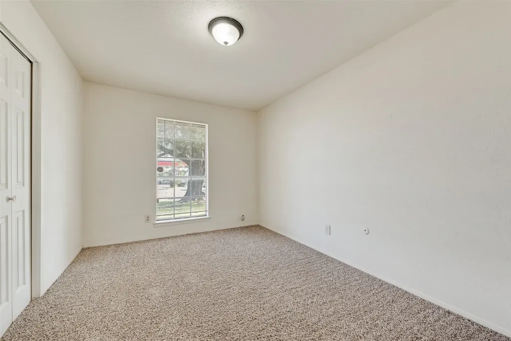 102 Silver Creek Drive Duncanville TX 75137