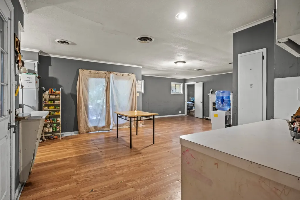 720 Buffalo Street Gilmer TX 75644