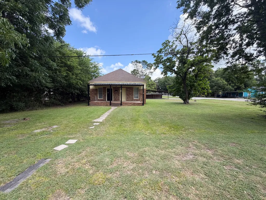 309 2nd Street Kerens TX 75144