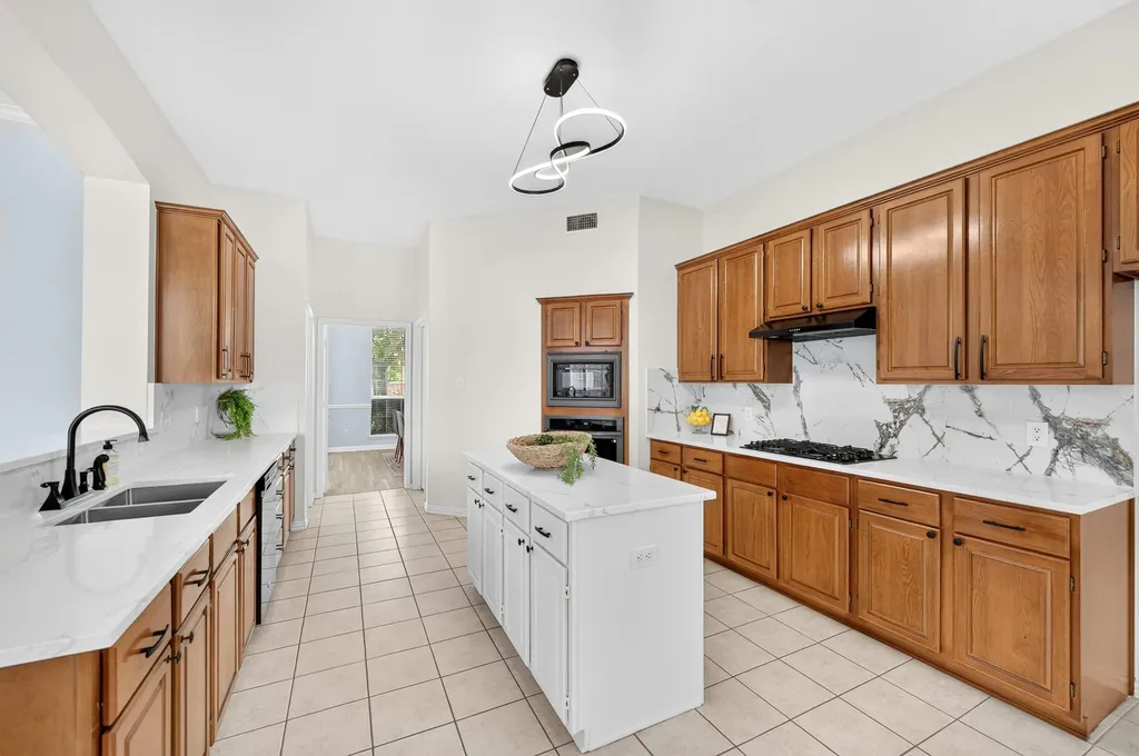 7325 Avalon Drive Plano TX 75025