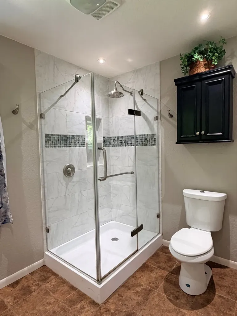504 N Elm Street Comanche TX 76442