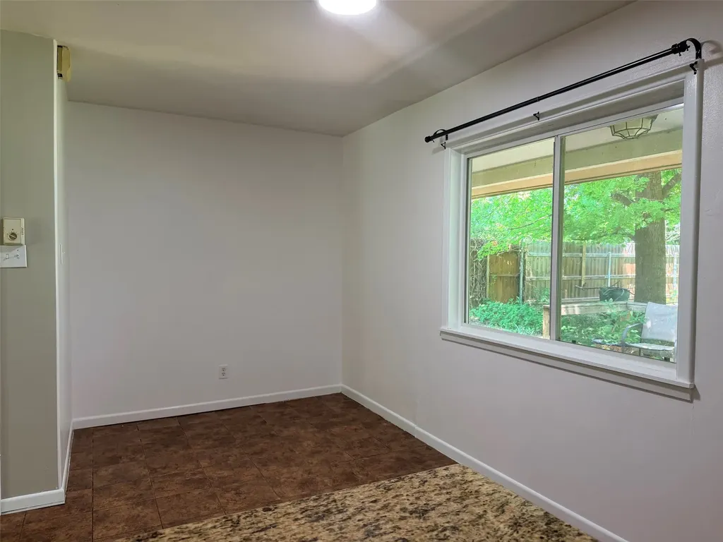 504 N Elm Street Comanche TX 76442