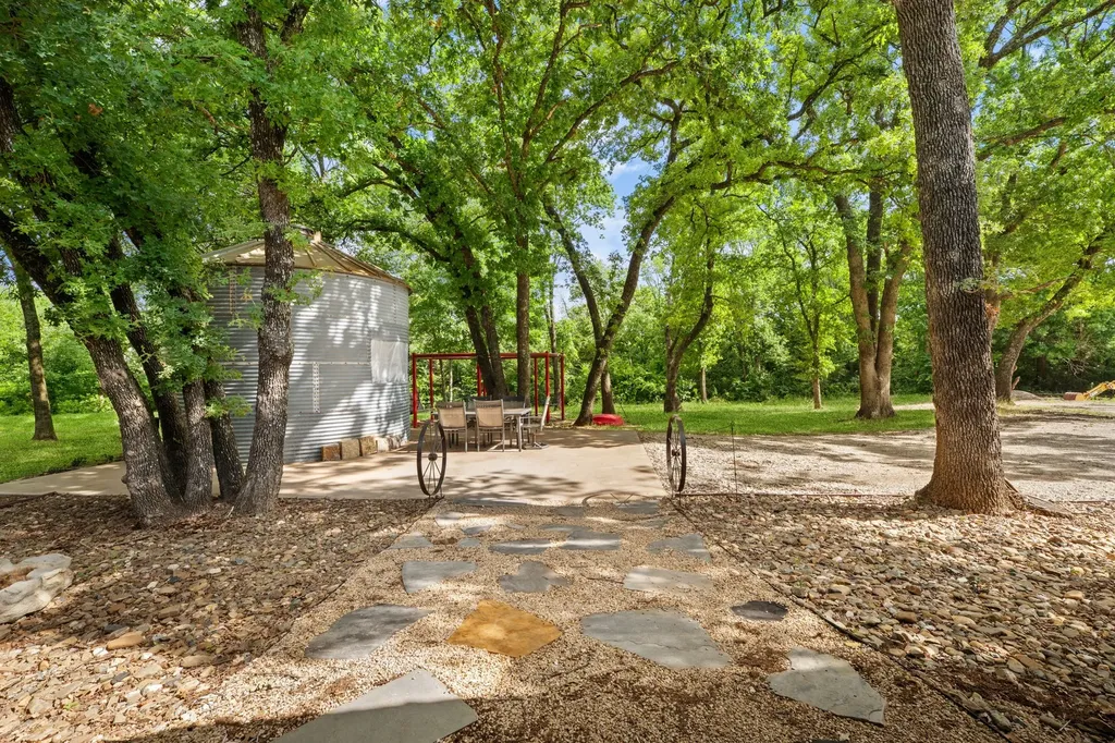 27809 W Us Highway 82 Sherman TX 75092
