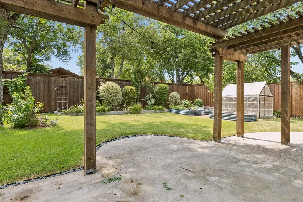 703 S Weatherred Drive Richardson TX 75080