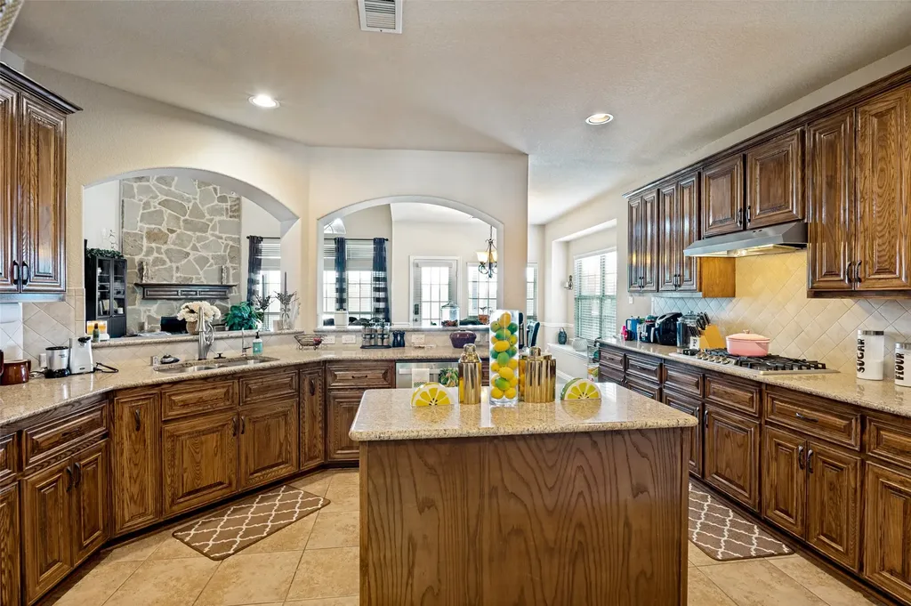 3022 Le Manns Street Midlothian TX 76065