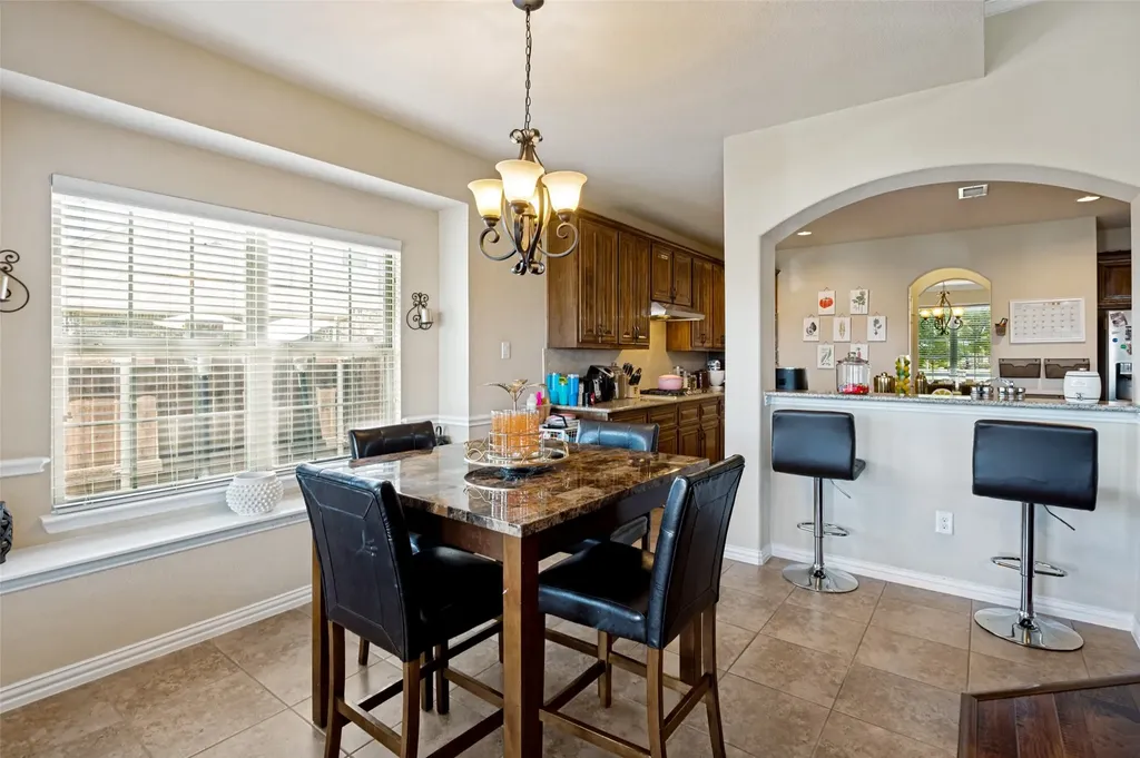 3022 Le Manns Street Midlothian TX 76065
