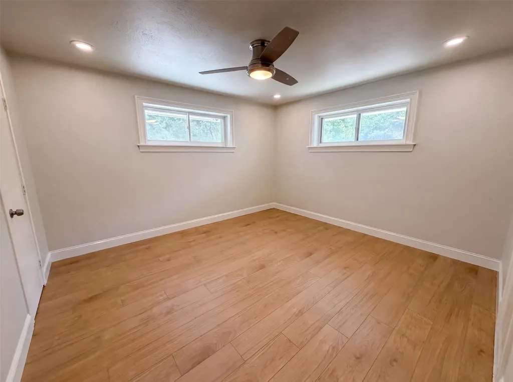 3423 Willow Crest Lane Dallas TX 75233