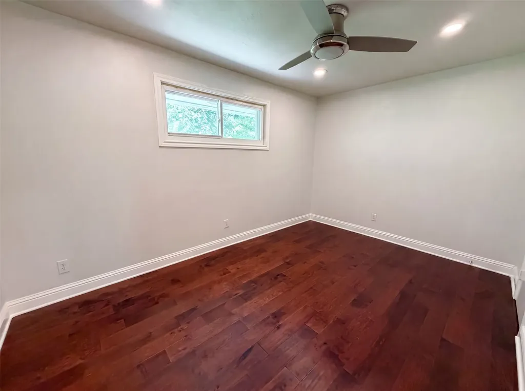 3423 Willow Crest Lane Dallas TX 75233