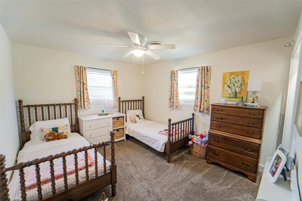 1400 Sycamore Street Breckenridge TX 76424