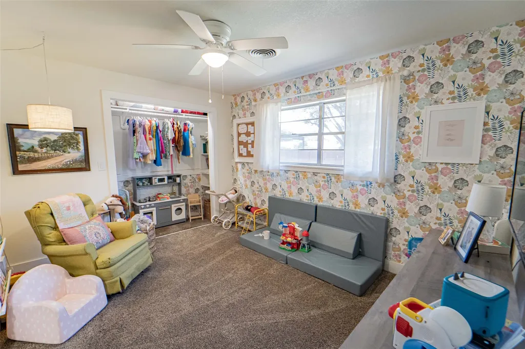 1400 Sycamore Street Breckenridge TX 76424