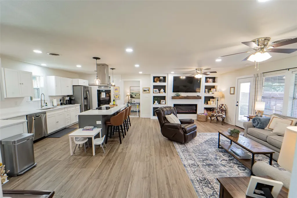 1400 Sycamore Street Breckenridge TX 76424