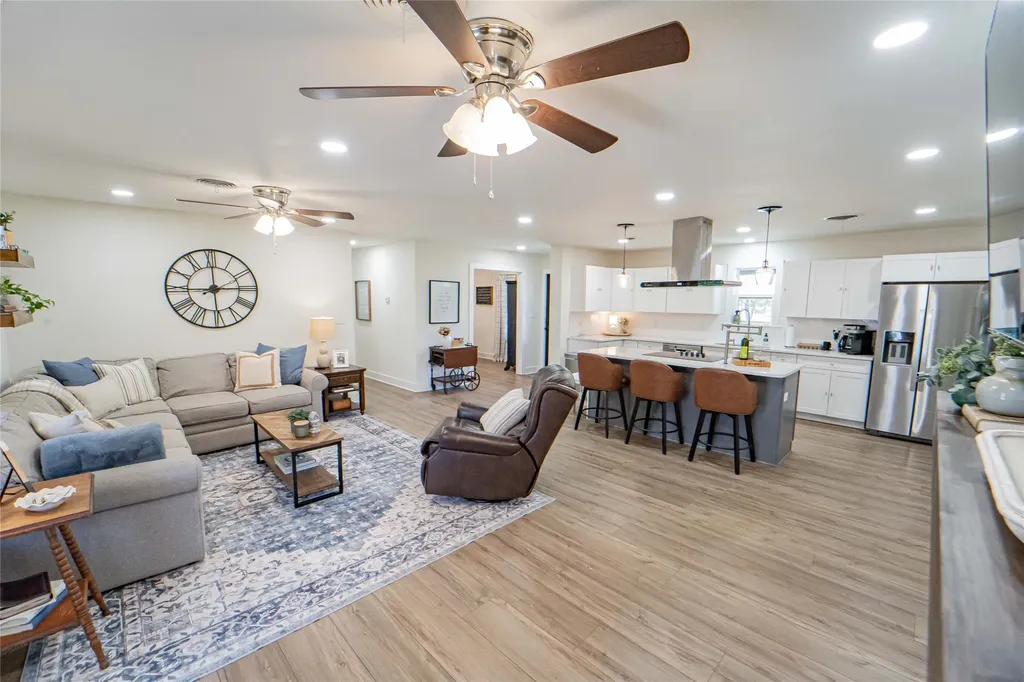 1400 Sycamore Street Breckenridge TX 76424