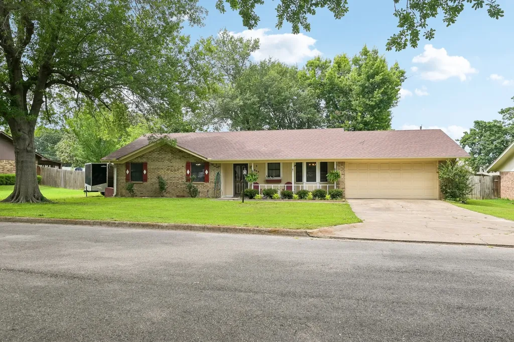 944 Moore Street S Sulphur Springs TX 75482