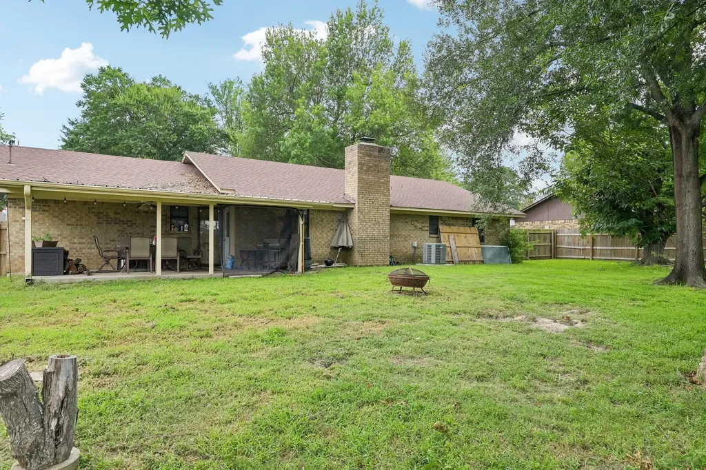 944 Moore Street S Sulphur Springs TX 75482