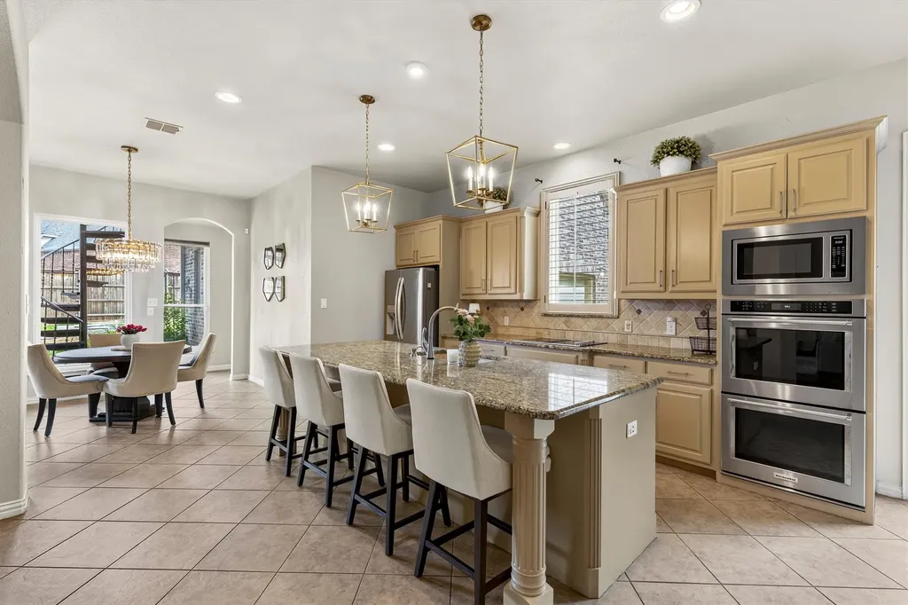 1120 Westminster Avenue Murphy TX 75094