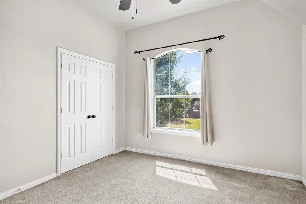 1120 Westminster Avenue Murphy TX 75094