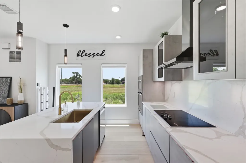 1926 Pueblo Street Dallas TX 75212