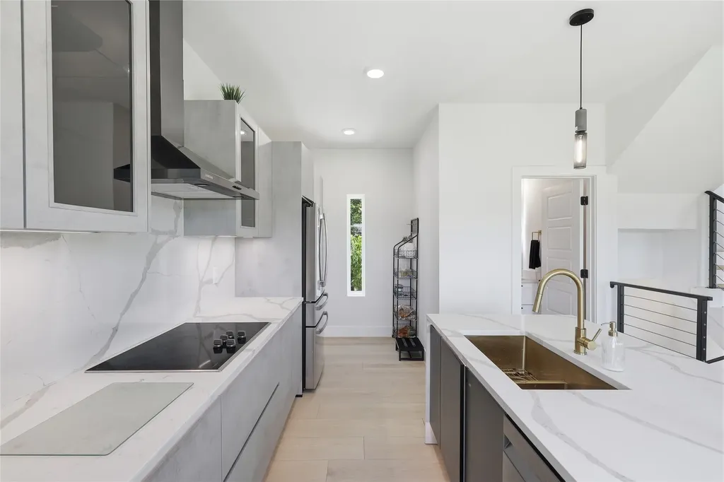 1926 Pueblo Street Dallas TX 75212