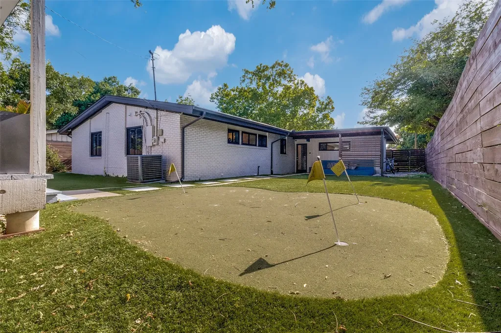 8630 Rolling Rock Lane Dallas TX 75238